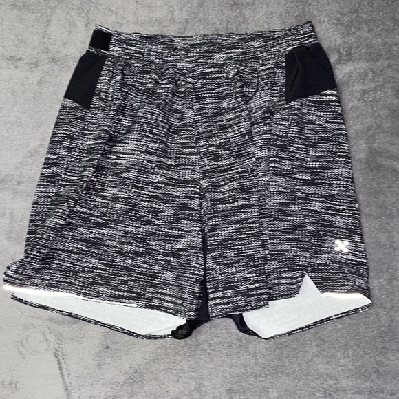 Lululemon Surge Shorts w/ Liner Size S - Picture 2 of 2